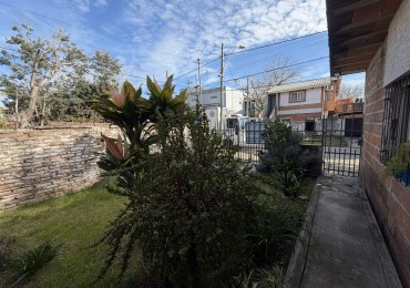Casa en Venta sobre Lote Propio Hurlingham
