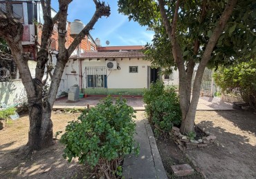 Venta Casa 3 amb en lote propio 10 x 25 en William Morris