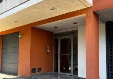 Venta Departamento 2 Ambientes con Cochera Moron Universidad 
